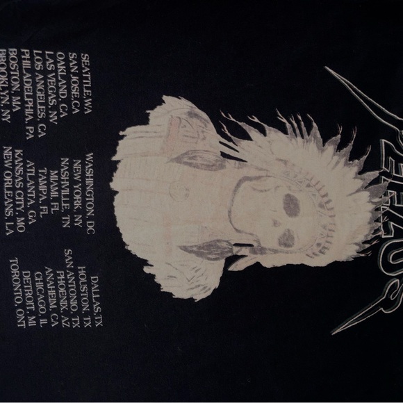 Yeezy Black and White Skull Tee - Picture 4 of 4